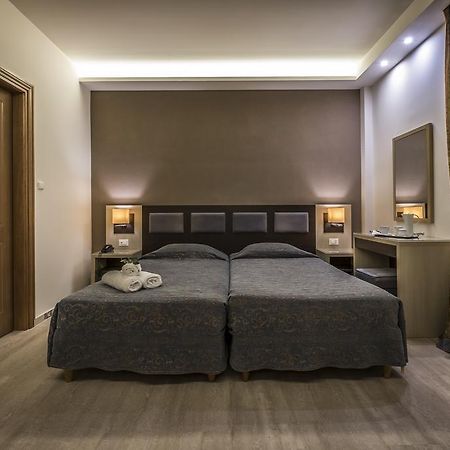Rex Hotel นาฟปลิโอ ภายนอก รูปภาพ