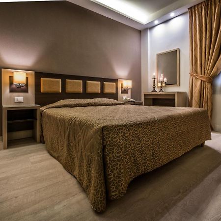 Rex Hotel นาฟปลิโอ ภายนอก รูปภาพ