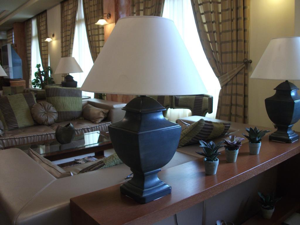 Rex Hotel นาฟปลิโอ ภายนอก รูปภาพ
