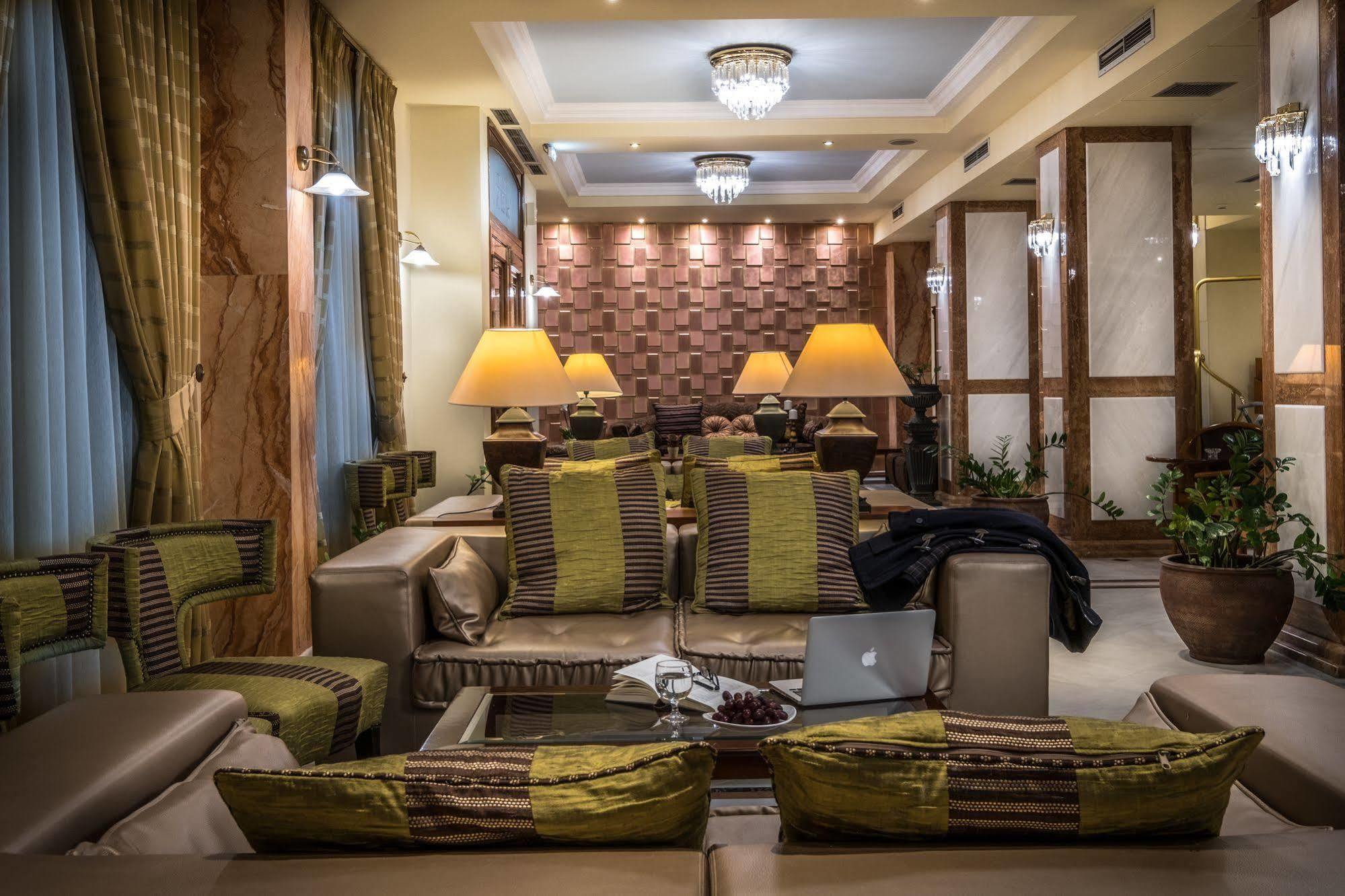 Rex Hotel นาฟปลิโอ ภายนอก รูปภาพ