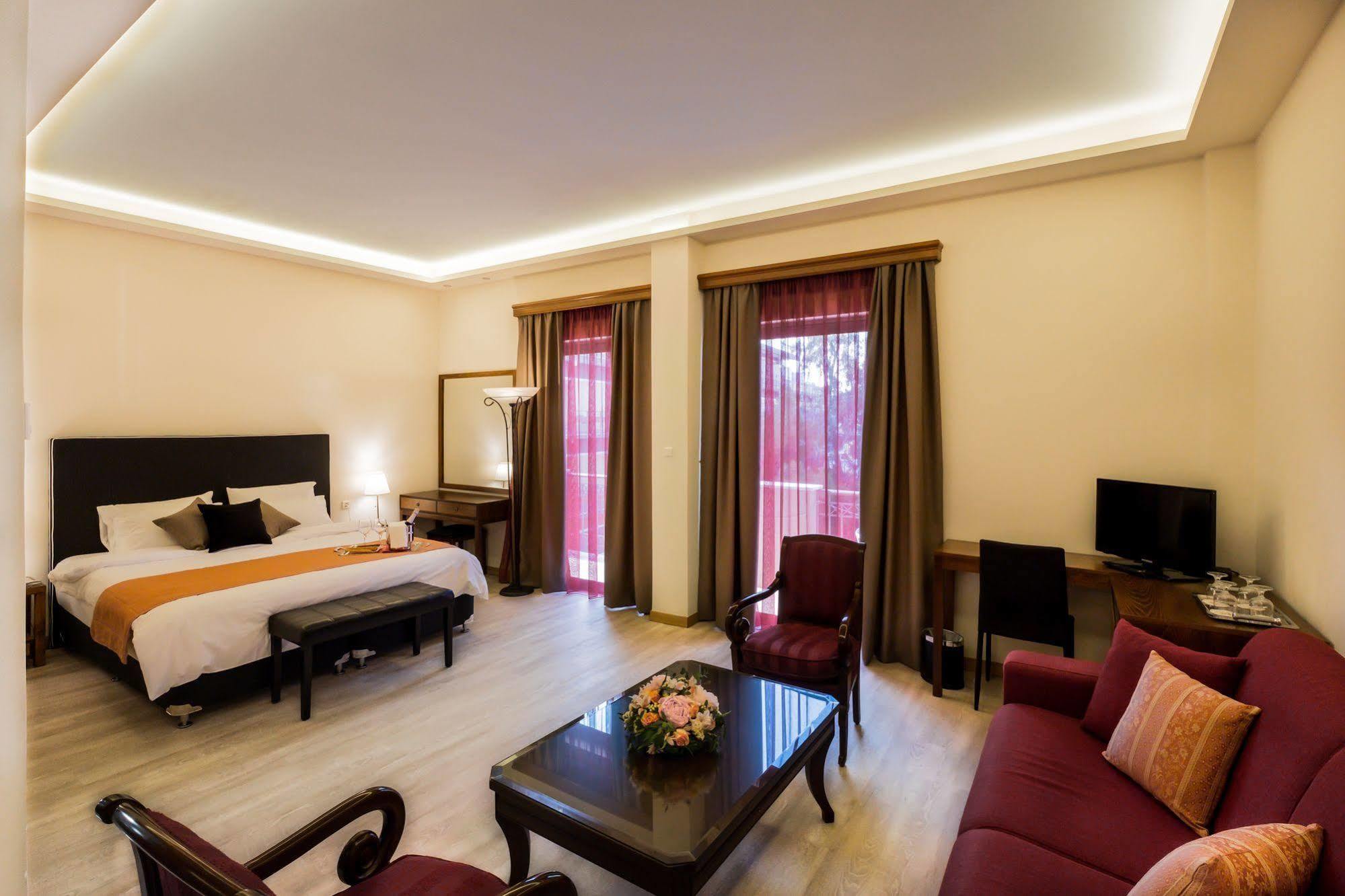 Rex Hotel นาฟปลิโอ ภายนอก รูปภาพ